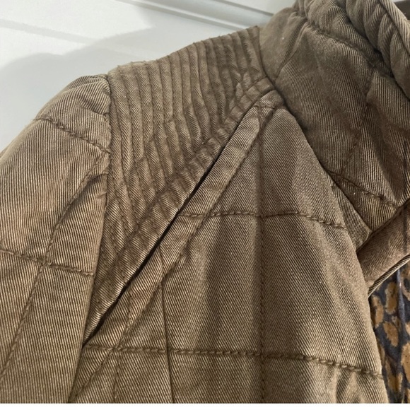Aritzia Wilfred Army Green Marquis Quilted Cinch Waist Jacket, Size 0 - Picture 5 of 6